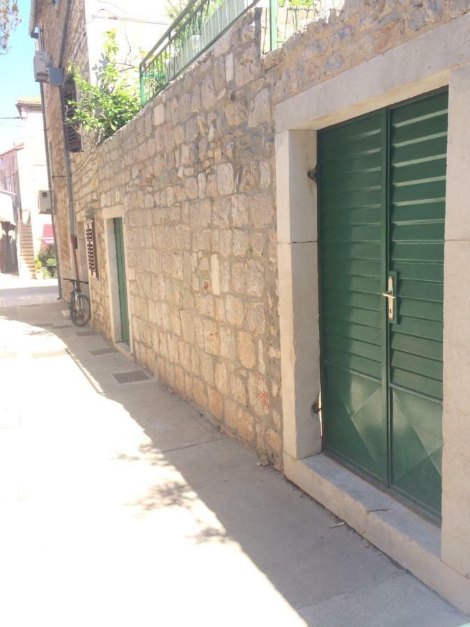 Vila Authentico Deluxe Stari Grad Stari Grad  Exteriér fotografie